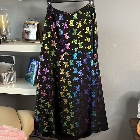 Plus size butterfly dress - Picture 2 of 5